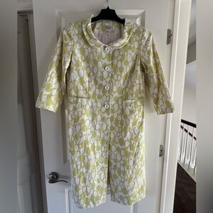 Talbots woman, spring coat size 8 white and lime green color,3/4 sleeve